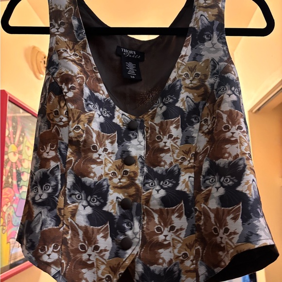 Hot Topic Tops - Cat Print Button-Up Vest